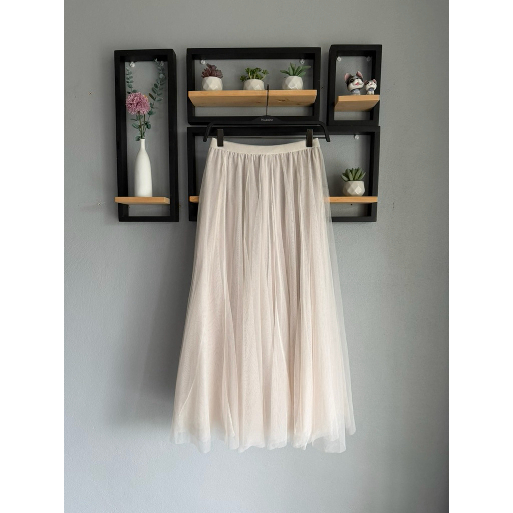 กระโปรงมุ้ง GRL สีขาวครีม