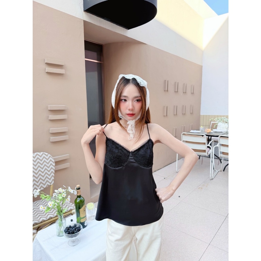 BY IRA  Belinda Top เสื้อสายเดี่ยวผู้หญิง สีพื้น แต่งลูกไม้  เสื้องานผ้าซาติน ผ้าใส่สบายมากกก(ไม่มีซับใน) ราคา ถูกที่สุด ดีลบีเคเค แกลเลอรีภาพที่ 3