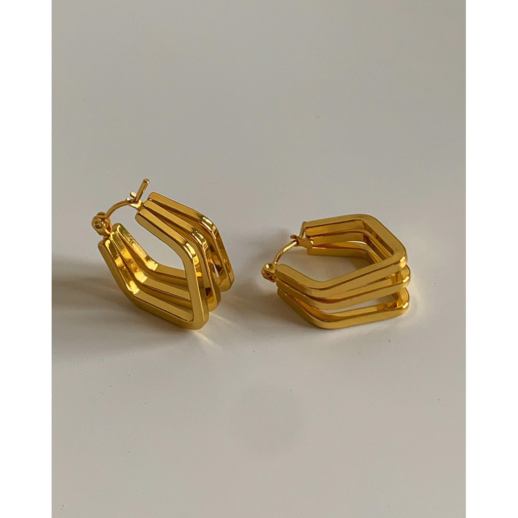 ต่างหูสเตนเลส nickel free,waterproof, long lasting กันน้ำ HER OBJECTIVE_HER MARIYA TRIPLE LINE CLASSIC EARRINGS