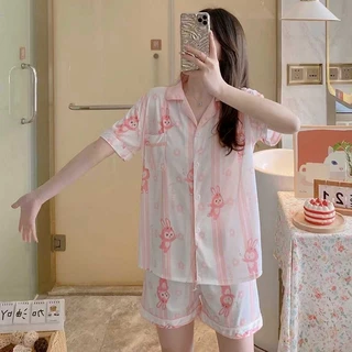 H-apparel shop ชุดนอนผู้หญิงลายการ์ตูนน่ารัก มีปก ประกอบด้วยเสื้อแขนสั้นและกางเกงนอน คุณภาพดี สวมใส่สบาย โปรโมชั่นพิเศษ