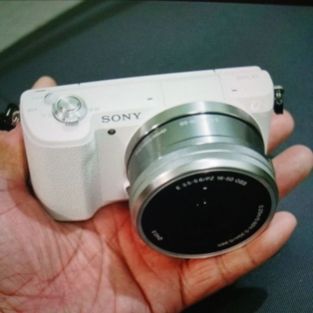 Sony A5100 มือสองสีขาว