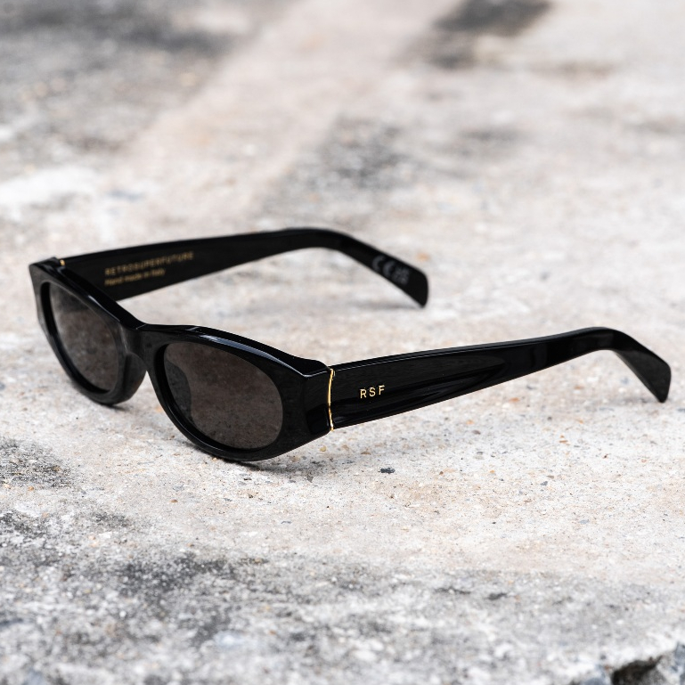 แว่นตากันแดด SUPER RAZZO BLACK ทรง Luxury ของแท้ รับประกัน อุปกรณ์ครบ