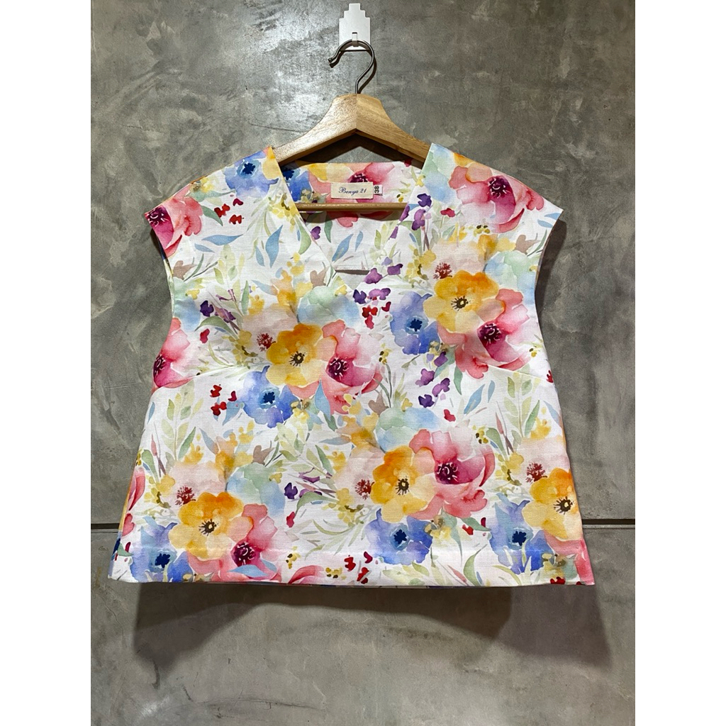 เสื้อผ้าลินินคอวี ไหล่ล้ำ