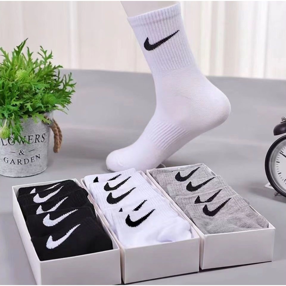 Nike ถุงเท้าแฟชั่น แบรนด์ดัง ใส่สบาย ส่งด่วนจากไทย
