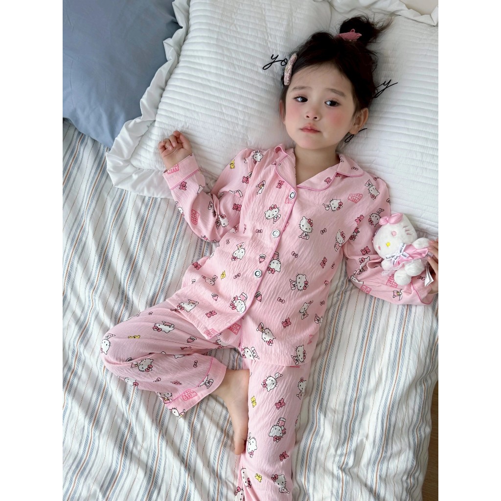 พร้อมส่ง ม18-ม21 7670 ชุดนอนเด็กสาว