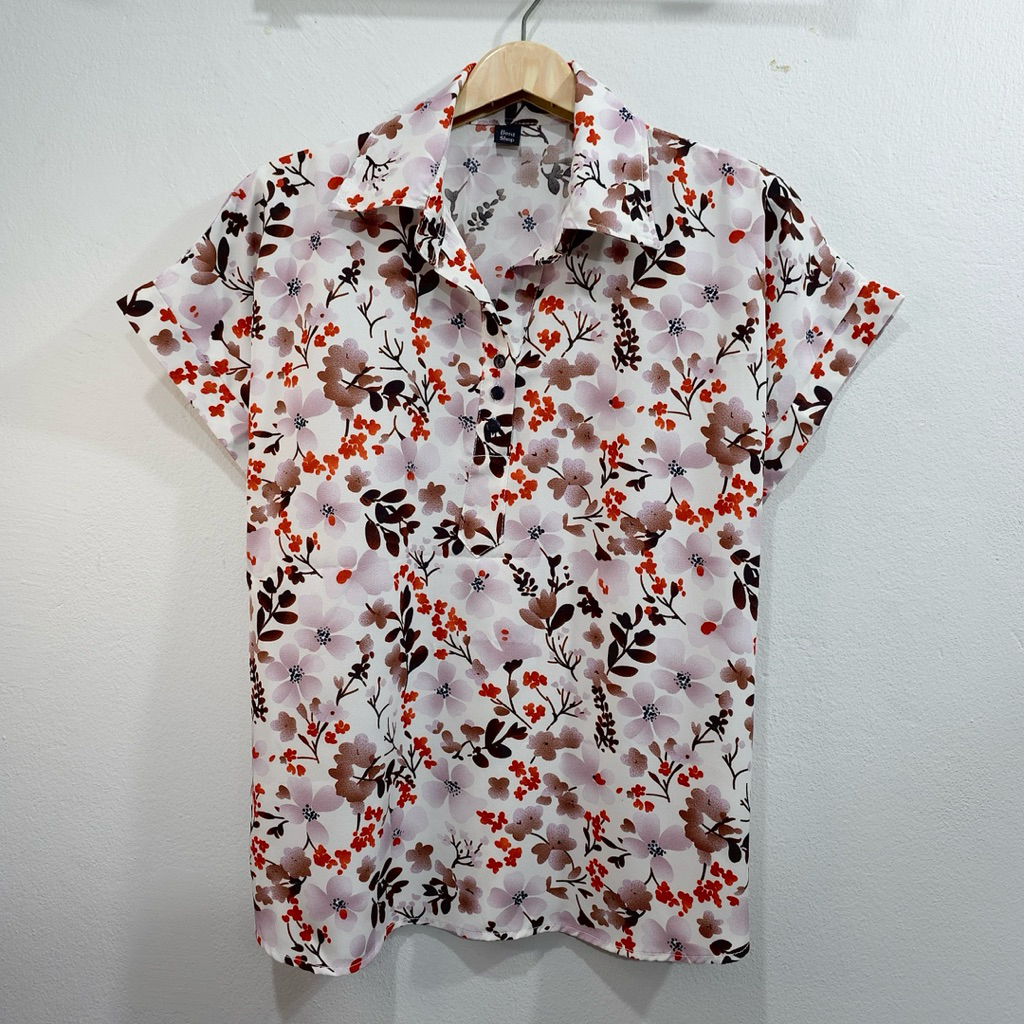 (เหลือน้ำตาล) อก 44” เสื้อคอปกเเขนสั้น ผ้าไหมอิตาลี ไม่ต้องรีด ลายดอก