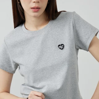 MEET ME - Top 0027 I ลาย HEART MEET MÉ เสื้อครอป ปักโลโก้หัวใจ