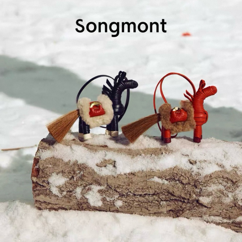 Songmont Pony Charm Limited Edition | พวงกุญแจหนังแท้ ต้อนรับปีม้า 2026 ของแท้ 100%  (พรีออเดอร์）
