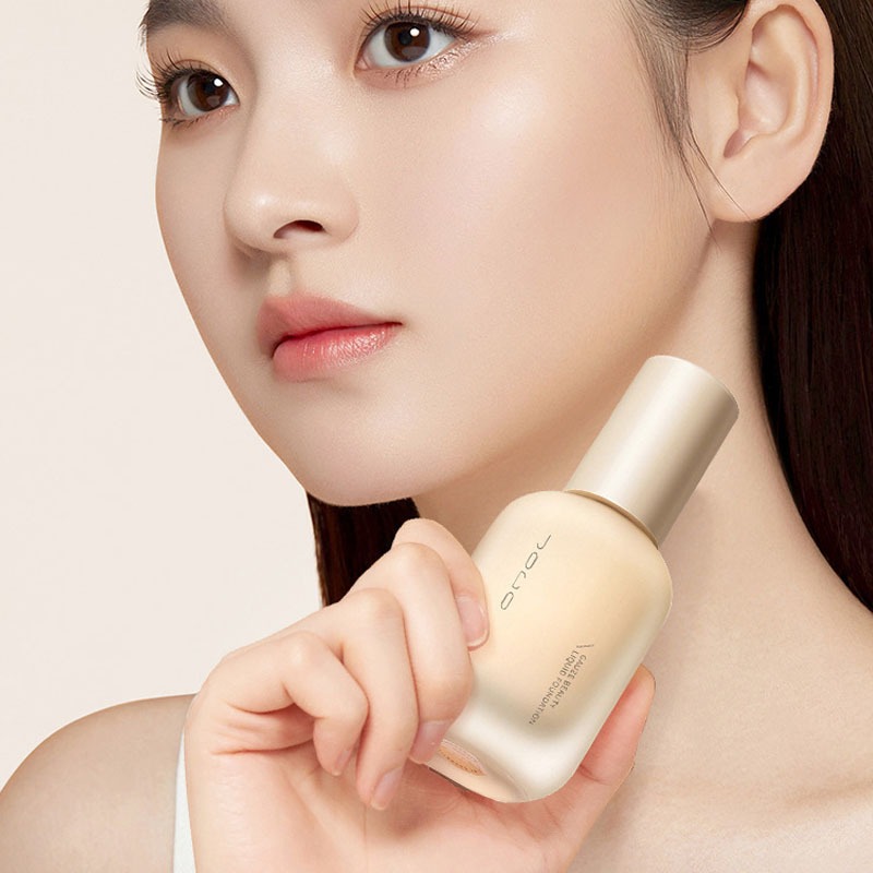 สูตรปกปิด2เท่า กันน้ำ Silky Soft Skin-Fit Concealing Liquid Foundation รองพื้นชนิดน้ำเนื้อแมทท์และติดทนนาน