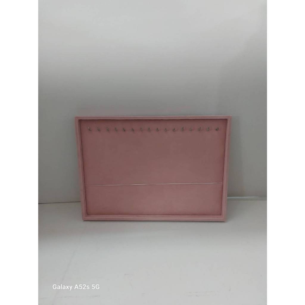 ถาดแหวนฟูกกำมะหยี่ มี 6 ขนาด (วัดขนาดเป็นนิ้ว) ให้เลือกทั้งสีดำและสีแดง - รูปที่ 3