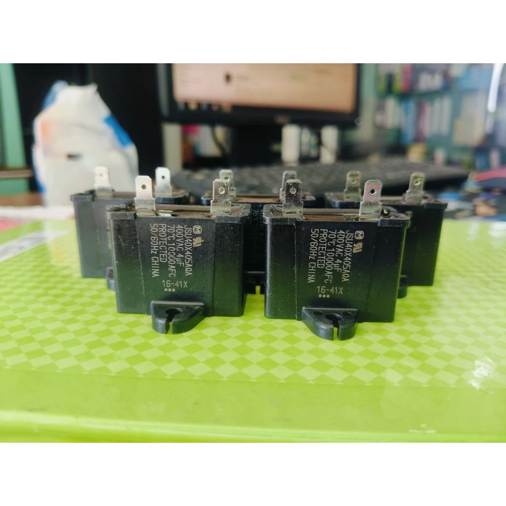 คาปาซิเตอร์ใหม่ แท้ โรงงาน ขนาด 4uf 400vac เหมาะสำหรับ พัดลม ปั้มน้ำ ปั้มลม ตู้เย็น ตู้แช่ และอื่นๆ