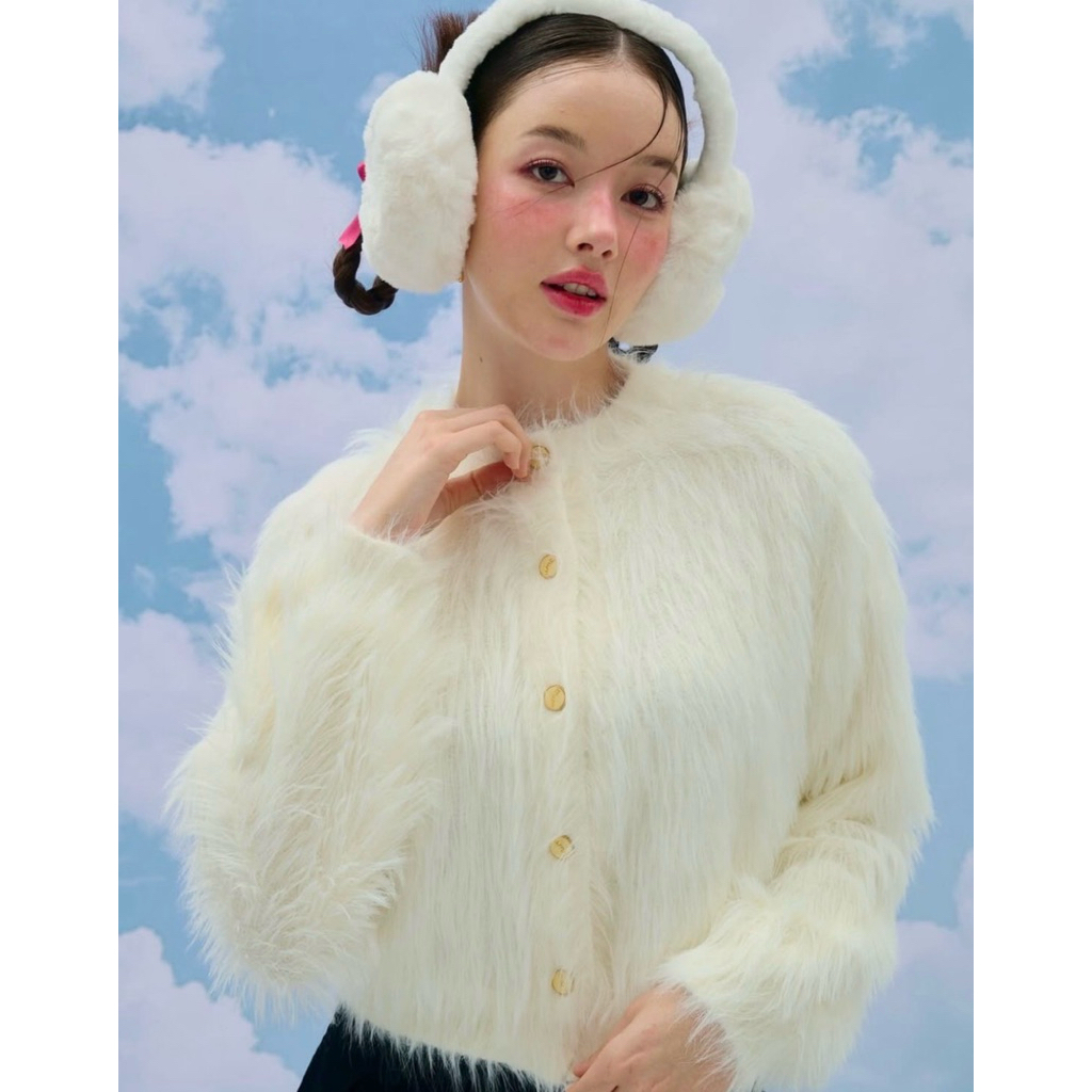 umore.made furry puffy