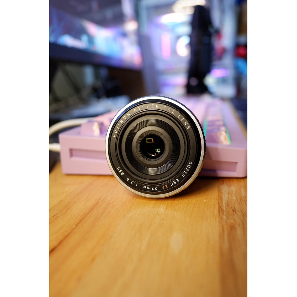 Fuji XF 27mm F2.8 Silver