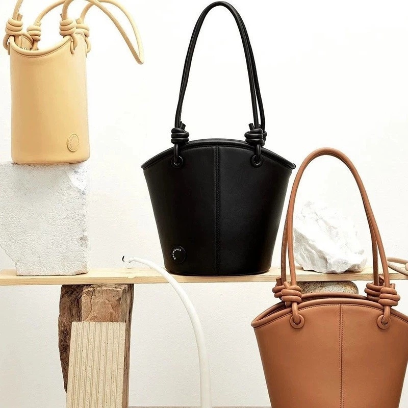 🔥[พร้อมส่ง แท้ 100%] Garmenti Daily Tote Bag / Bucket กระเป๋าทรงถัง Shoulder Bag กระเป๋าสะพายข้าง สั่งตรงเว็บทางการ - รูปที่ 7