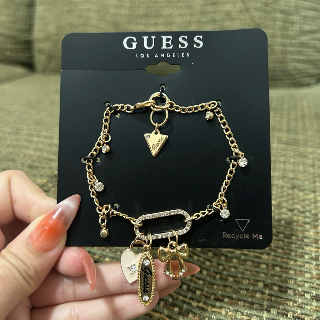 สร้อยข้อมือ Guess ของแท้100%