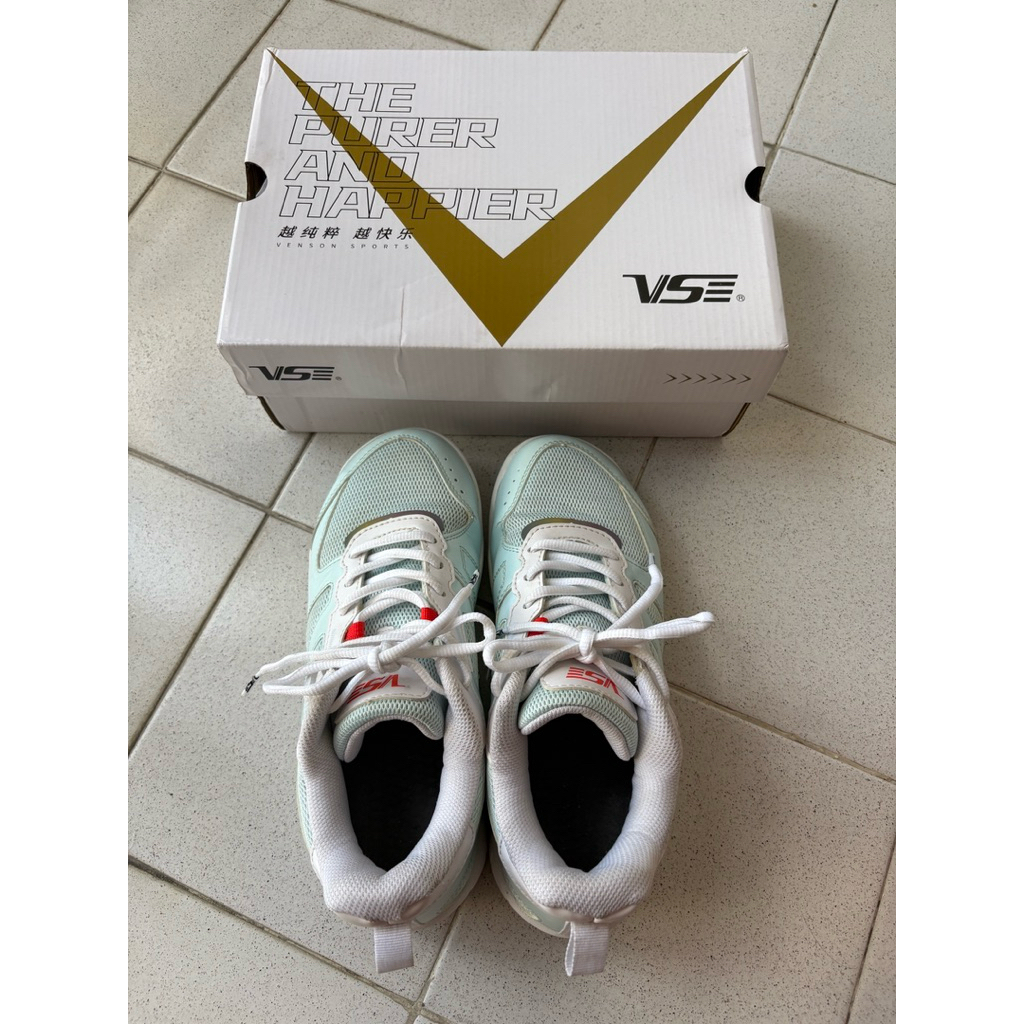รองเท้าแบดมินตัน มือสอง สภาพดี VSE VS169B size39