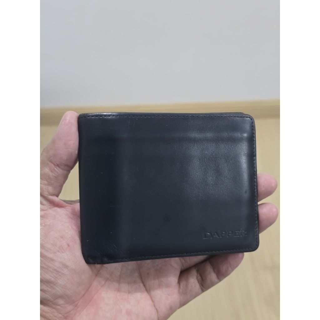 กระเป๋าสตางค์ผู้ชาย DAPPER (มือสอง)