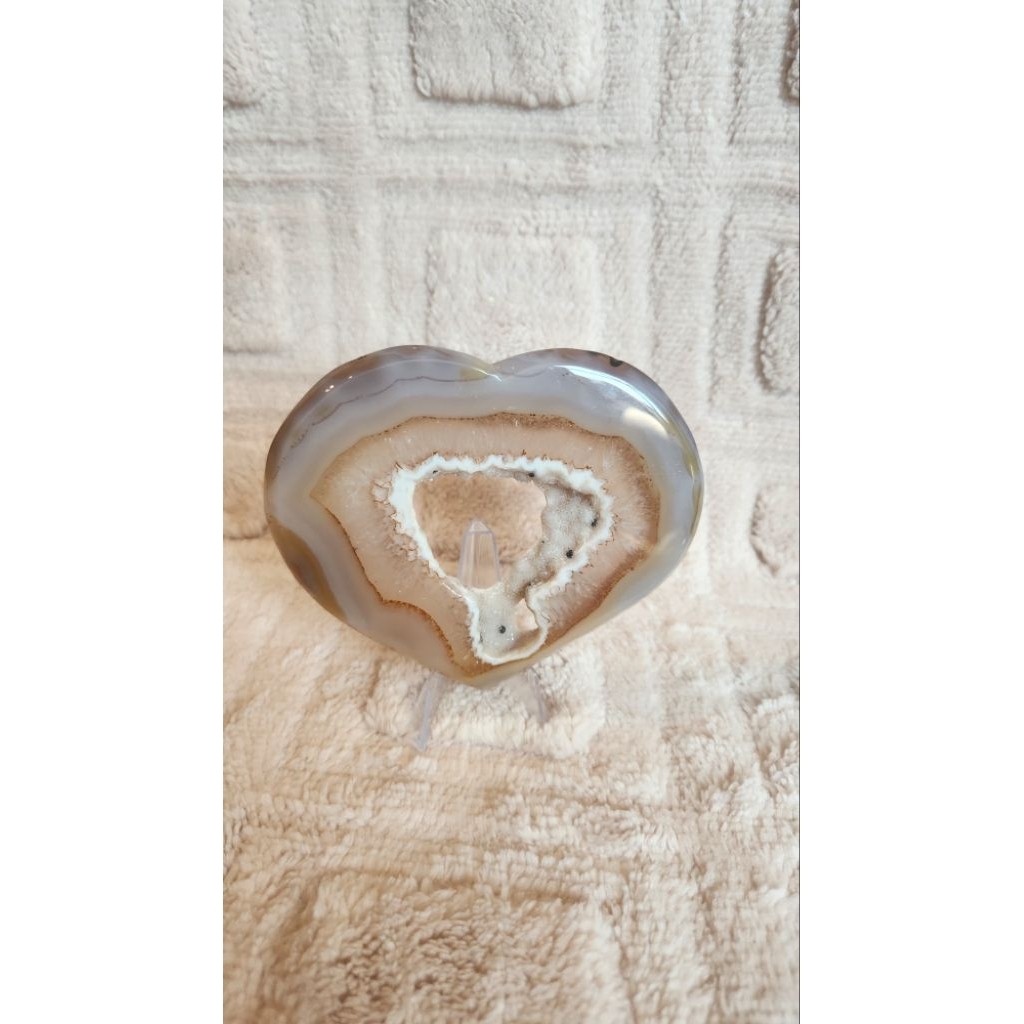 อาเกตหัวใจ - Agate Heart with Druzy Quartz (ไม่รวมฐานวาง)