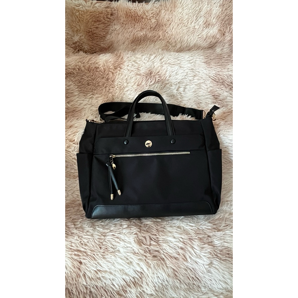 ส่งต่อ กระเป๋า ใส่โน๊ตบุค Labtop สีดำ Size M