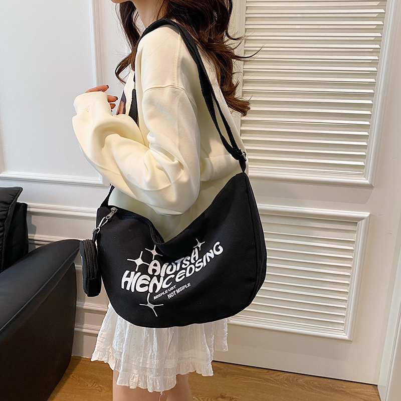 (มีส่งด่วน) tokyosellected(T2000) กระเป๋าสะพายไหล่ผ้าแคนวาสแถมที่ห้อยกระเป๋าใส่เหรียญ - รูปที่ 4