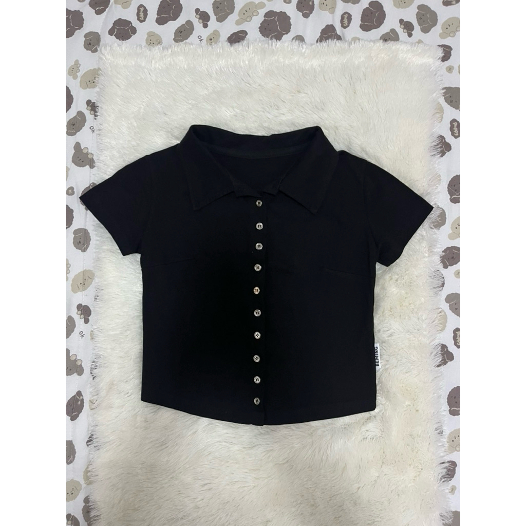 เสื้อแขนสั้นคอปกสีดำป้ายBmingมือสอง