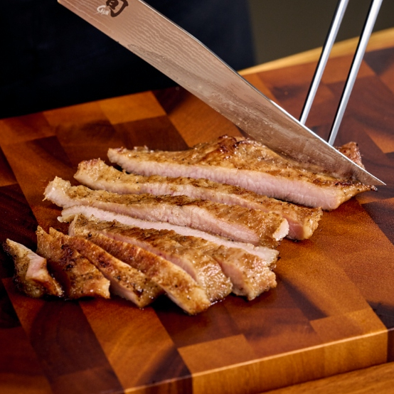 คอหมูย่างพรีเมียม hygienic พร้อมทาน 250g และ 500g (คอหมูย่างและน้ำจิ้มแจ่ว)