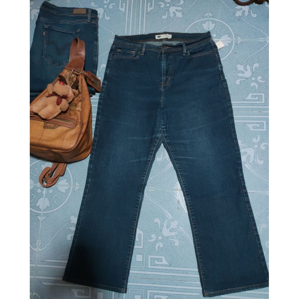 กางเกงยีนส์ Levi's512 Perfectly Slimming boot cut Made in Pakistan เอว30" สะโพก40" ยาว39" เป้า 10"ผ้