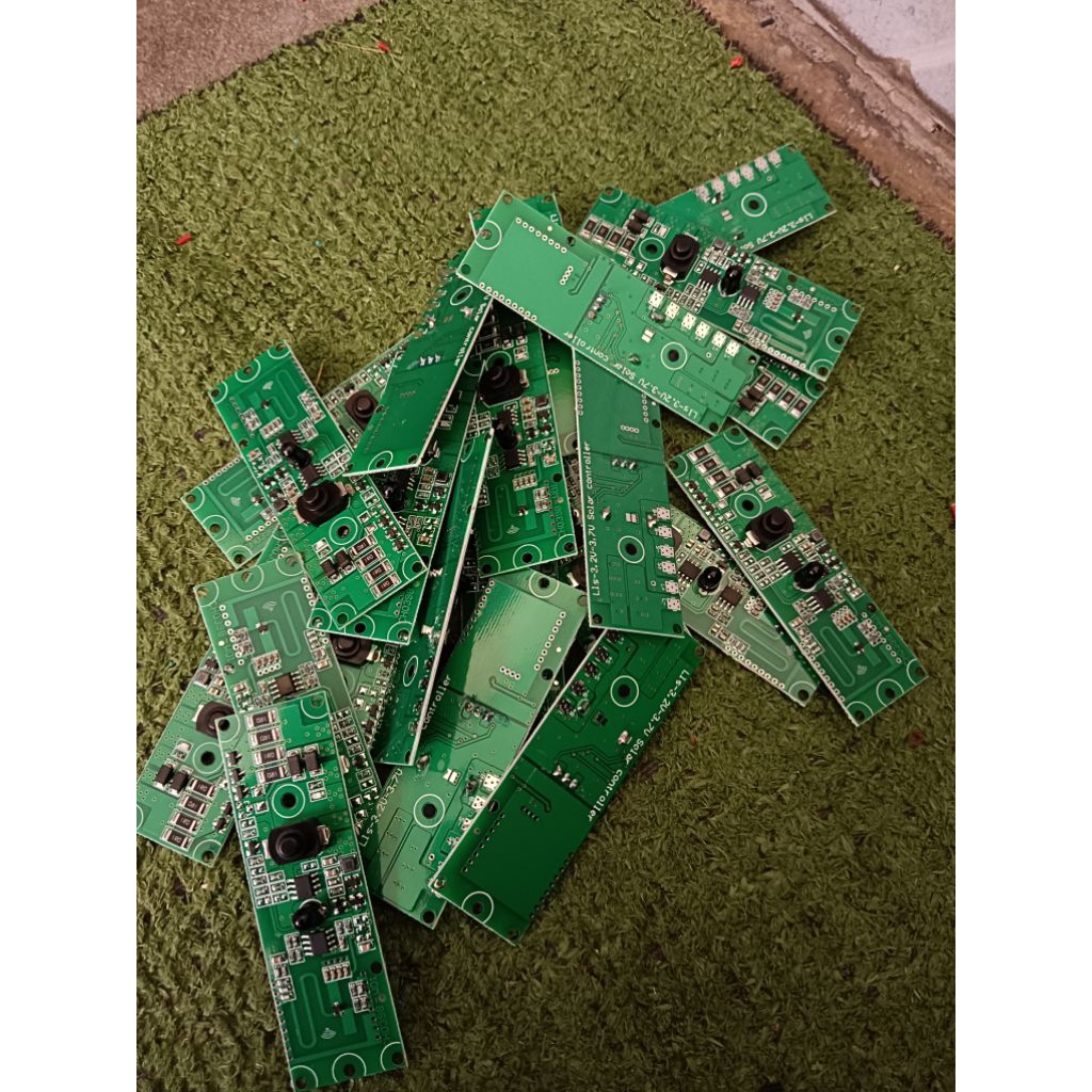 ซ่อมไฟจานบิน ufo ยูเอฟโอโซล่าเซลล์ แผงวงจรบอร์ดควบคุม *ไม่มีรีโมท (อาการไม่ติดไม่มีไฟที่ตัวกระพริบ)