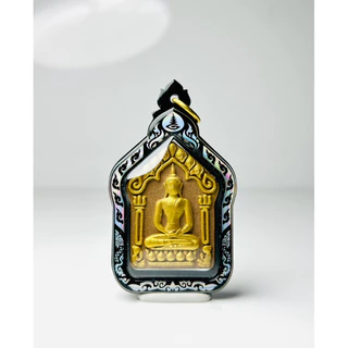 กรอบพระสำเร็จ ขุนแผน ขนาดพระ 3.0x4.4 cm. วัสดุเป็นอะคริลิค แบบใส่เองได้ที่บ้าน มีสินค้าพร้อมส่ง