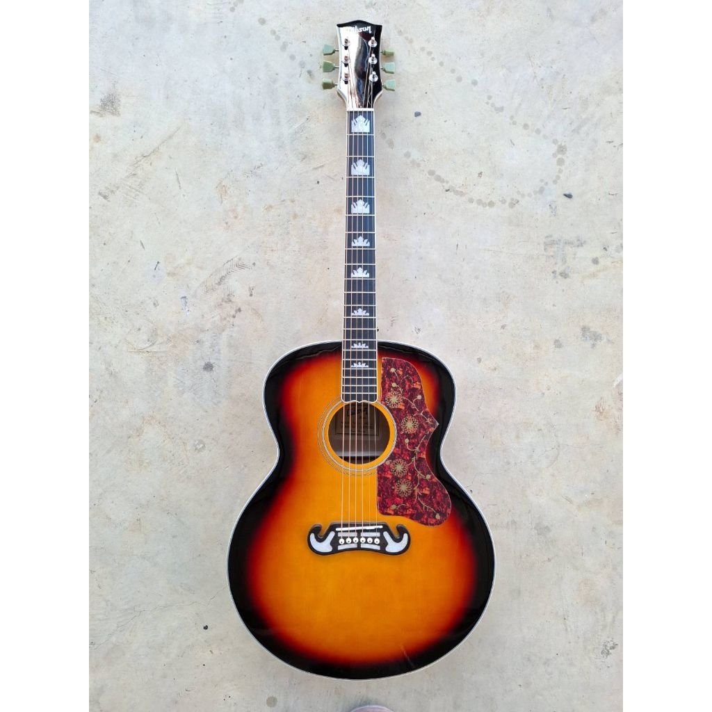 กีต้าร์โปร่ง Gibson J200 42 นิ้วจัมโบ้ Sunburst สินค้าจัดส่งในไทย Setupฟรี