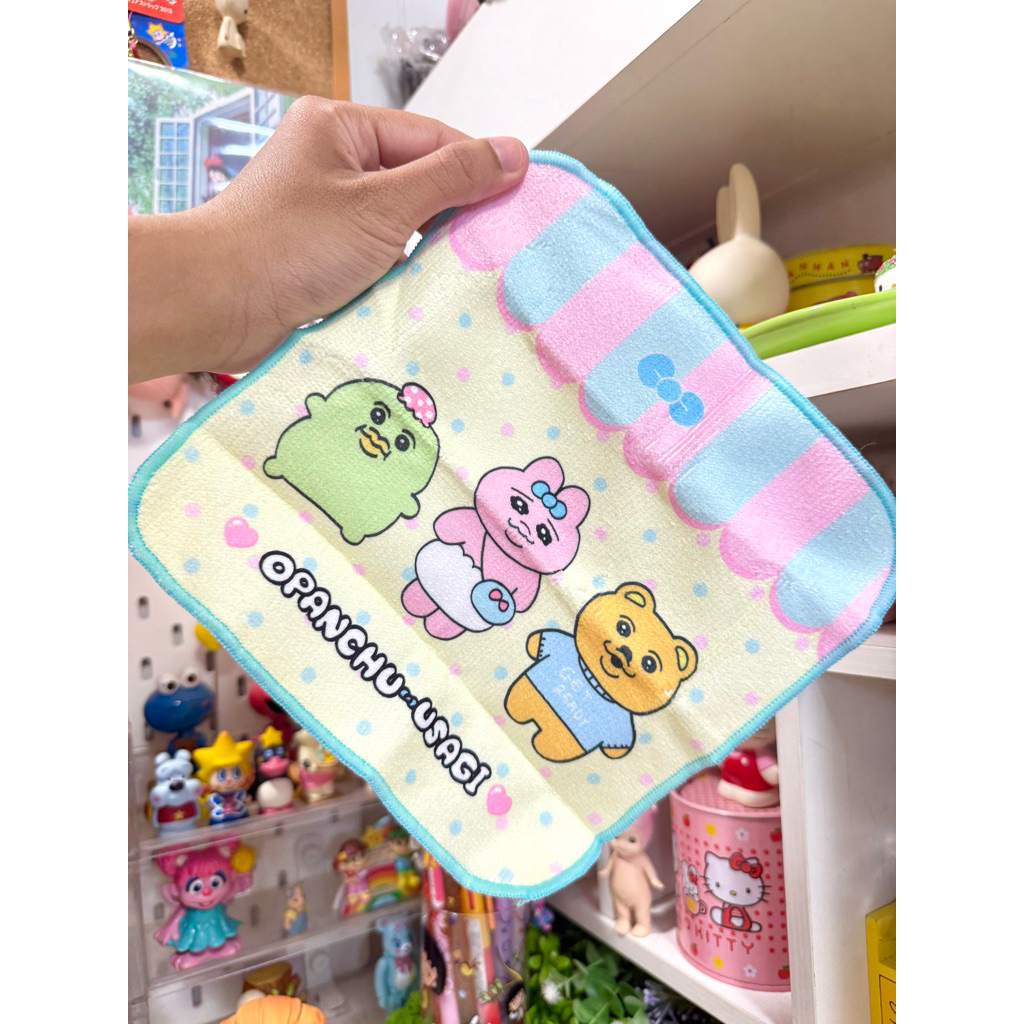 ผ้าเช็ดหน้า Opanchu Usagi น่ารัก ของใหม่  ของเเท้จากญี่ปุ่น🇯🇵
