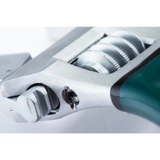 SATA ประแจเลื่อน ขนาด 4" - 12" No.472 (Dipping Handle European Style Adjustable Wrench)