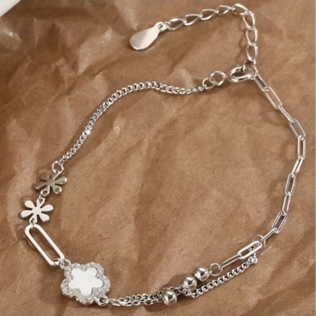 ⭐ TM Jewelry✨ สร้อยข้อมือเงินแท้ 92.5% รุ่น Ivory Bloom   สร้อยข้อมือผู้หญิง กำไลข้อมือผู้หญิง กำไลเงินแท้ พร้อมกล่อง ราคา ถูกที่สุด ดีลบีเคเค แกลเลอรีภาพที่ 9