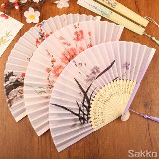 พัดจีนพับได้ ด้ามไม้ไผ่ลงรักเงางาม พัดวาดลายสวยงามเบาบาง สำห…