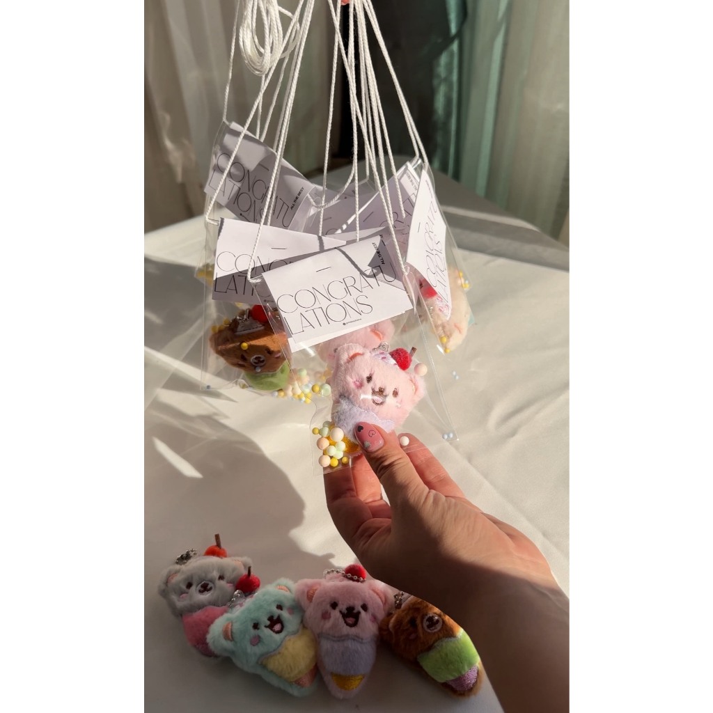 (พร้อมส่ง) เซตถุงห้อยพวงกุญแจไอศครีมหมี คละ มีสายคล้องคอ การ์ด CONGRATULATIONS ของขวัญปัจฉิม แจกเพื่อน ของขวัญรับปริญญา - รูปที่ 6
