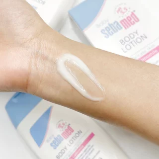 SEBAMED BABY BODY LOTION pH5.5 (400ML) โลชั่นสำหรับเด็ก สูตรถนอมผิว