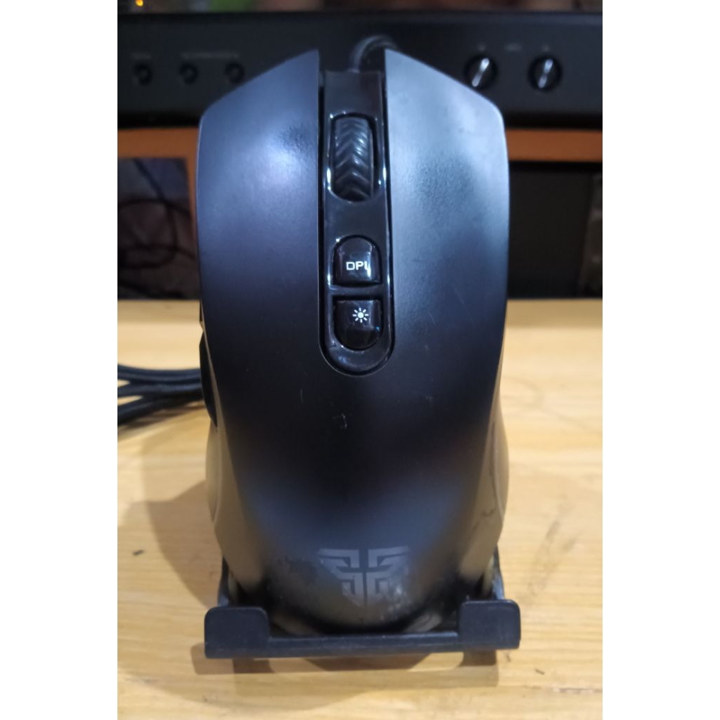 เมาส์เกมมิ่ง Fantech Thor II X16 Macro RGB มือ2 สภาพดี เทสใช้ได้ปกติ

