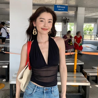 RITA พร้อมส่ง🍒เสื้อคล้องคอ เสื้อครอป เสื้อครอป คอวีลึก เว้าหน้าอกและเปิดหลัง สีพื้น จับจีบเข้ารูป ใส่สบาย สวยดูแพง เซ็กซ