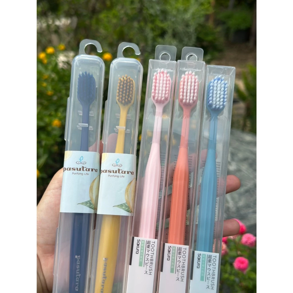 แปรงสีฟัน 2 ด้าม คละสี พสุธารา เหลือสีฟ้าโอรสเหลือง