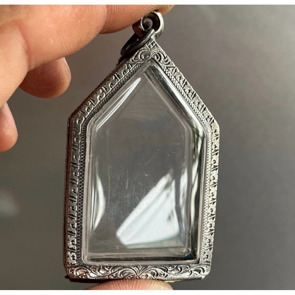 ตลับเงินแต่งเก่าใส่ขุนแผน ขนาดตลับ2.7x4.7cm รูปที่ 3