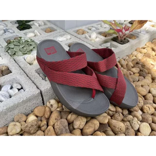 รองเท้าเเตะ fitflop สลิงรุ่นใหม่ สวย ใส่ได้ทั้ง หญิงและชายไซร้ 36----44