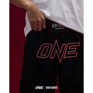 MAHANAKHON X ONE SHORTS กางเกงขาสั้นคอลเลกชันวันสีดำ