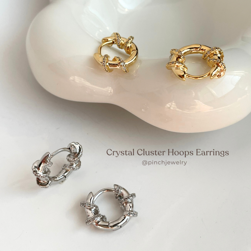 Pinch Crystal Cluster Hoops Earrings  ต่างหูห่วงประดับคริสตัล