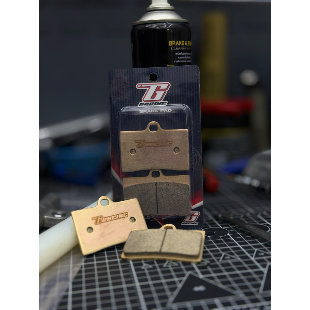 4POT ซิ่ง,เทา ผ้าเบรคเกรดพรีเมี่ยม (เนื้อผ้าเบรคZ04 ทองแดงเบรคหนึบ)