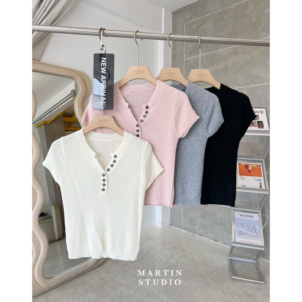เสื้อไหมพรม แขนสั้นทรงคอวี