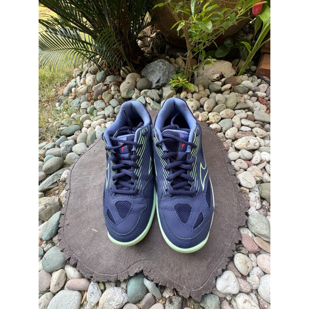 รองเท้ากีฬา Mizuno Cyclone มือสอง