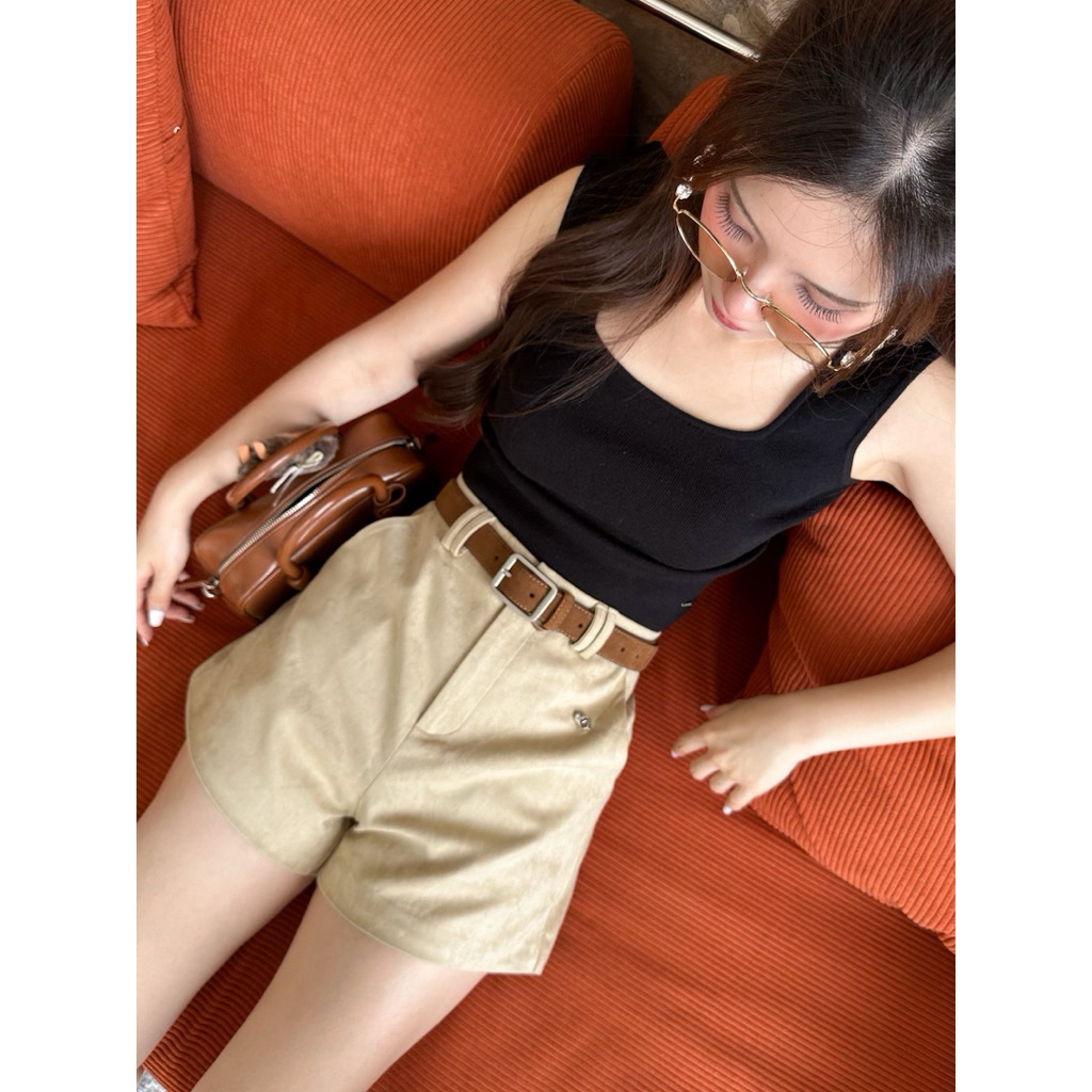 LALA SUEDE SHORTS กางเกงขาสั้นผ้าหนังกลับ สีครีม Size xl (ddarling_shop)
