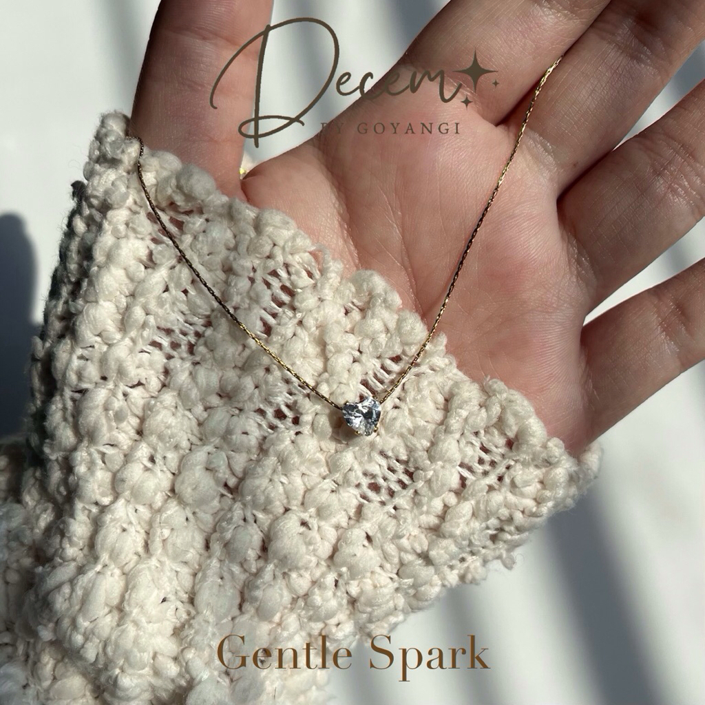 Decem- สร้อยคอรุ่น Gentle spark จี้คริสตัลหัวใจ สแตนเลสสามารถใส่โดนน้ำได้ ไม่ลอกไม่ดำ มีถุงเก็บแถมให้