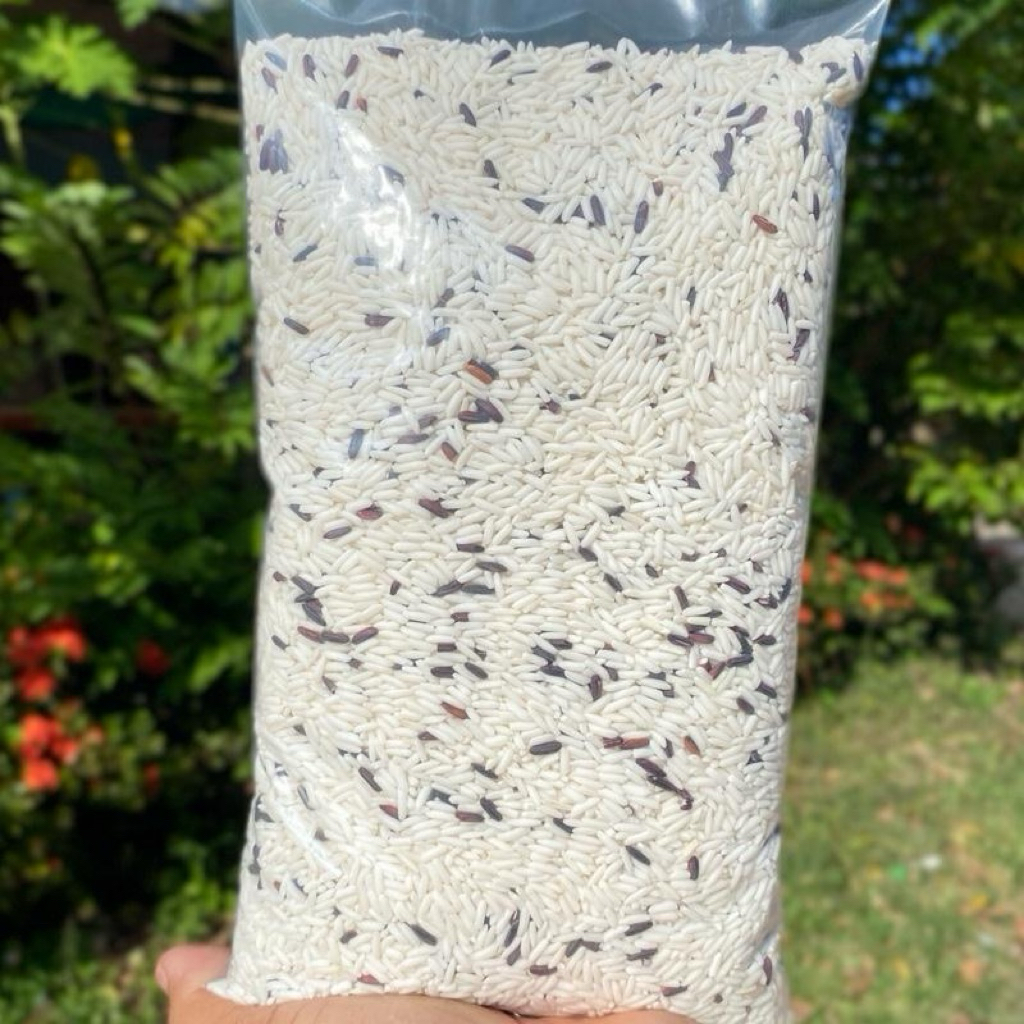 ข้าวเหนียวดำผสมข้าวเหนียวใหม่