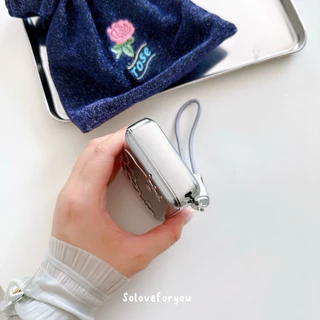 V.8 ความจุ 20,000 mAh 🩶 ขนาดเล็กเท่าฝ่ามือ + มีสายแถมให้ในตัว (TypeC) เป็นสายคล้องมือได้ด้วย แข็งแรง& ทนทาน